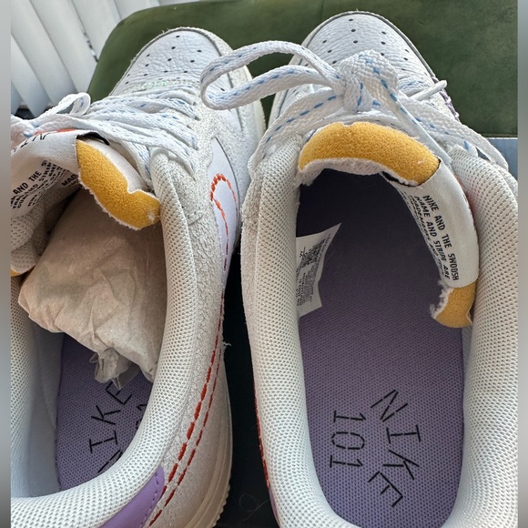 Womens Nike AIR FORCE 1 LOW '07 SE - Picture 4 of 11